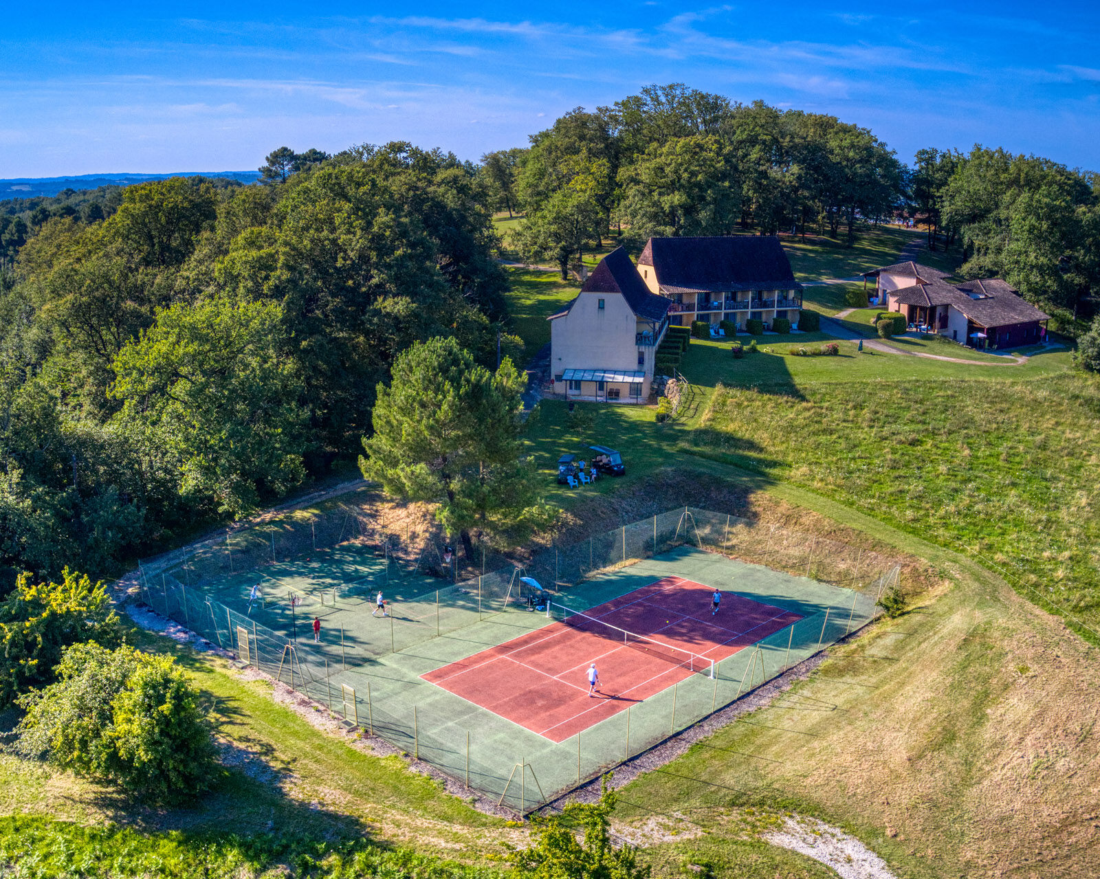 Les Hauts de Marquay terrains tennis 337